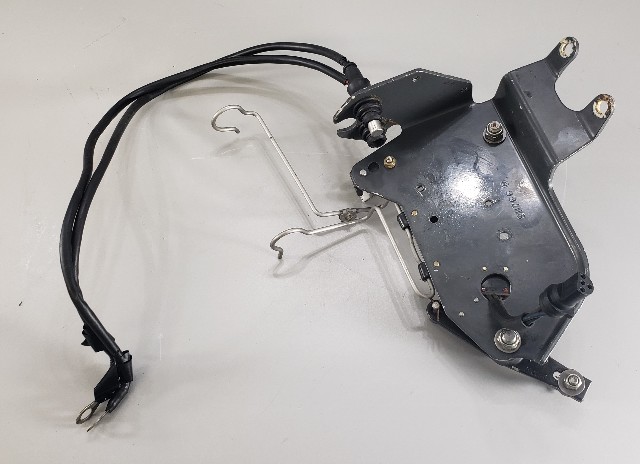 985590 OMC Cobra 1986-1987 Bracket 4.3 5.0 5.7 L