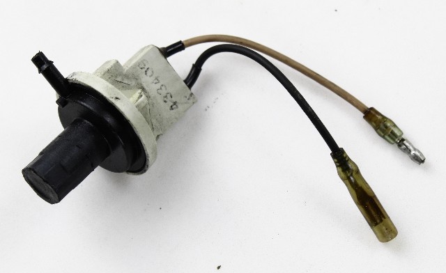586034 586544 Johnson Evinrude 1995-01 Vacuum Switch 150 175 200 225 250 HP OEM!