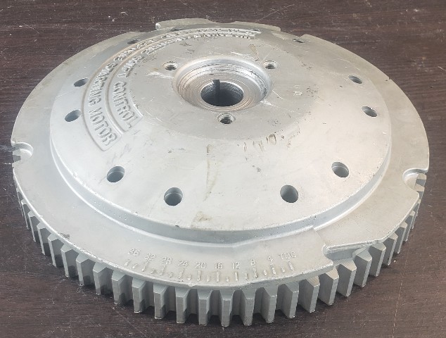 581537 Johnson Evinrude 1976-1977 Flywheel Assembly 55 HP 2 Cylinder 73 Teeth