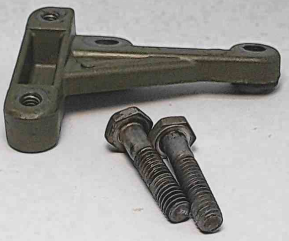 318366 Johnson Evinrude 1973-2001 Fuel Pump Mounting Bracket 318366 60 65 70 75 HP