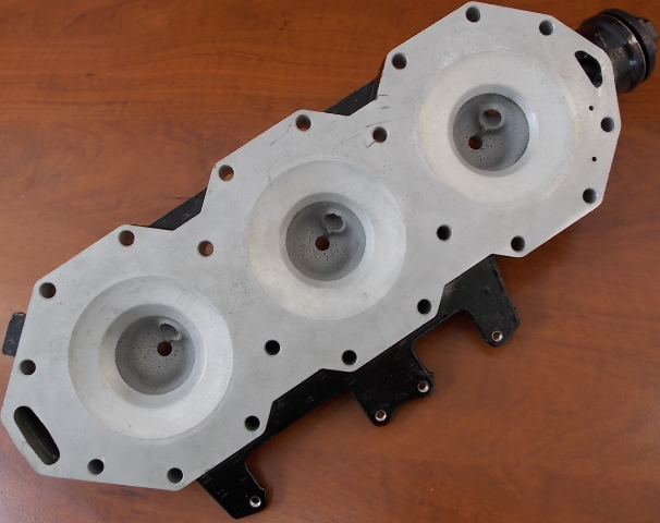 5001510 C# 347261 Evinrude 1999-2000 Ficht STBD Cylinder Head 200 225 250 HP