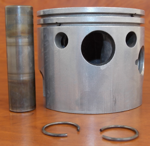 8666A3 C# 766-8382 Mercury 1976-1990 STBD Standard 2-Ring Piston 175 200 220 HP