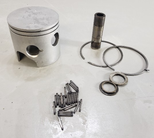 7442A3 Mercury 1976-1991 Port Standard Piston 135 150 175 200 HP V6