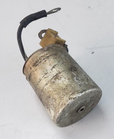 392570 Johnson Evinrude 1982-1983 Choke Solenoid 25 35 HP 2 Cylinder OEM