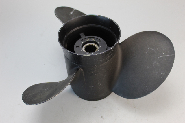 48-78124A40 1978 & UP Mercury 13-1/4x 23 RH Propeller 90 115 135 150 175 + HP