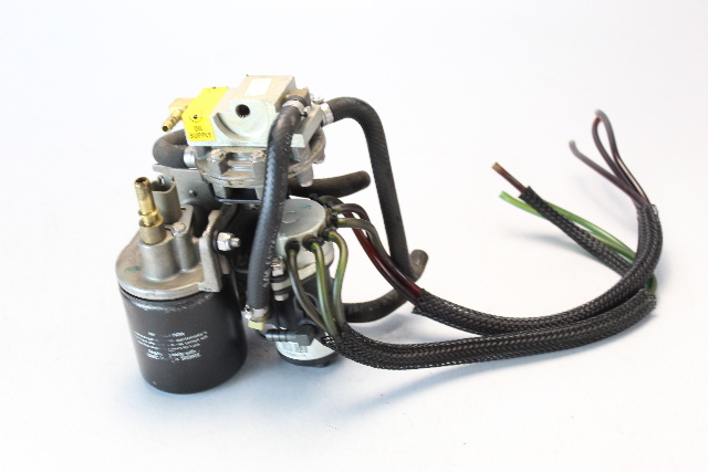 439780 Johnson Evinrude Ficht Oil Injector Manifold & Pump V6 ONLY