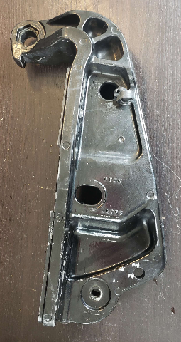 41121-90J13-0EP Suzuki 1998-12 Port Clamp Bracket DF 60 70 90 100 115 HP 4 Str