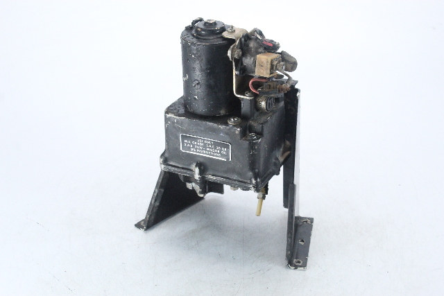 Mercruiser 1977 1978 1979 - 1994 Hydraulic Pump 2 line 3 wire 120 140 165+ HP