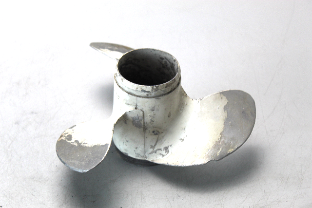 386118 Johnson Evinrude 1974-2005 9-1/2 x 10 Propeller 8 9.9 15 HP 6 MTH HUB WTY