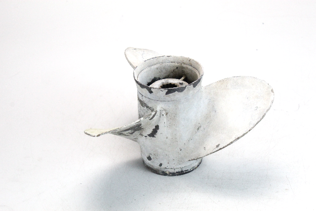 73136A40 48-73136A40 Mercury 1977 & UP ALUM RH 10-3/8 X 13 Propeller 25-75 HP