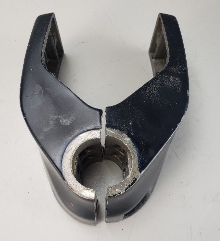 332419 332420 Johnson Evinrude 1989-2005 Lower Mount Bracket 40 48 50 HP 2 Cyl