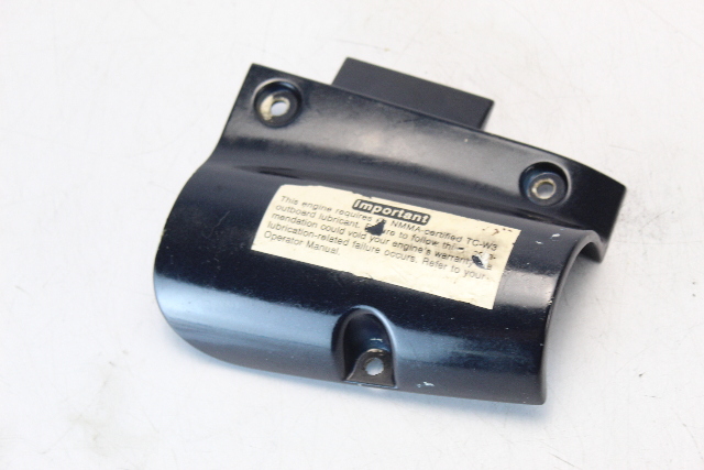 341913 350040 Johnson Evinrude 1997-2006 Cable Entry Cover 75 90 100 115 + HP