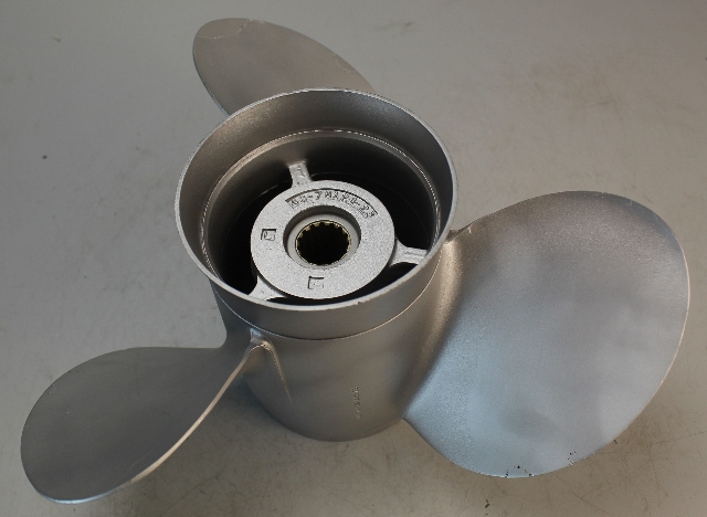 48-78124A4 Mercury 14 x 23 1977 & Up RH Propeller 90 115 135 150 175 + HP