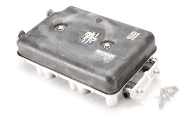799831 67246T Mercury 1982-1990 Choke Plate & Silencer Cover 135 150 175 200 HP