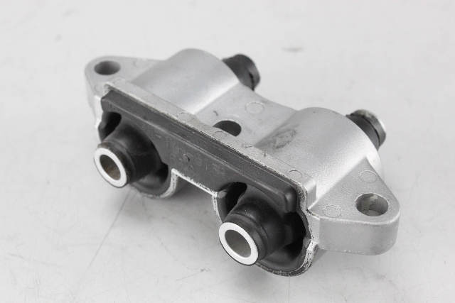 67C-44514-20-4D Yamaha 2003 & Up Upper Side Mount Damper 25 HP 4 Stroke
