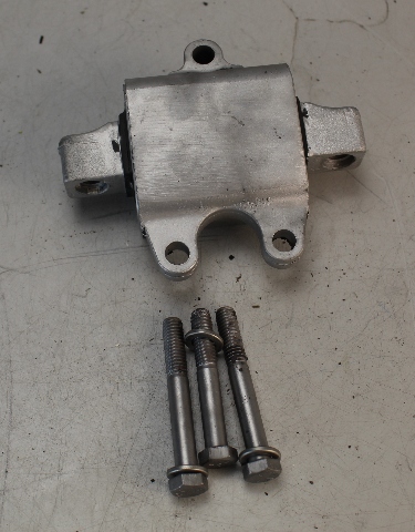 387098 Johnson Evinrude 1976-1984 Upper Rubber Mount 150 155 175 185 200 235 HP