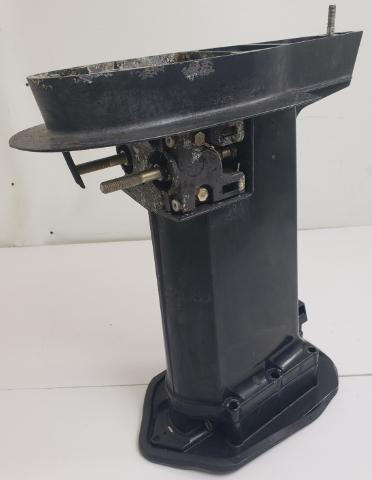 9864A6 19653A2 Mercury 1991-97 20" Driveshaft Housing & Plate 45 50 55 60 HP