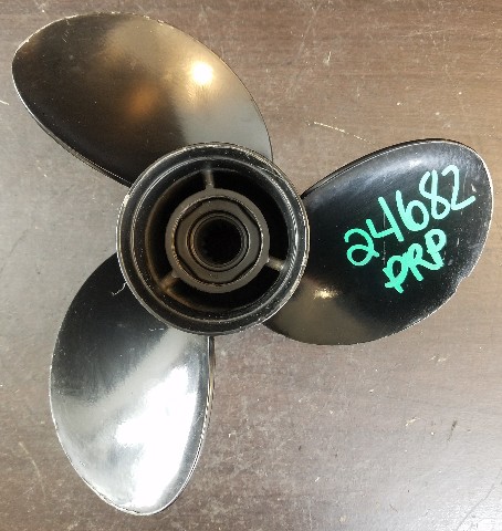 816706A45 Mercury 1977 & UP Aluminum 10-3/8 x 14 RH 3-Blade Propeller 25-75 HP
