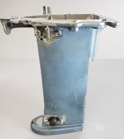 386902 0386902 Johnson Evinrude 1976-1979 Short Exhaust Housing 25 35 HP 2 cyl