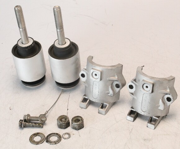 8137711 8186442 Mercury 1994-2010 Lower Rubber Mount Set 200 225 250 HP V6