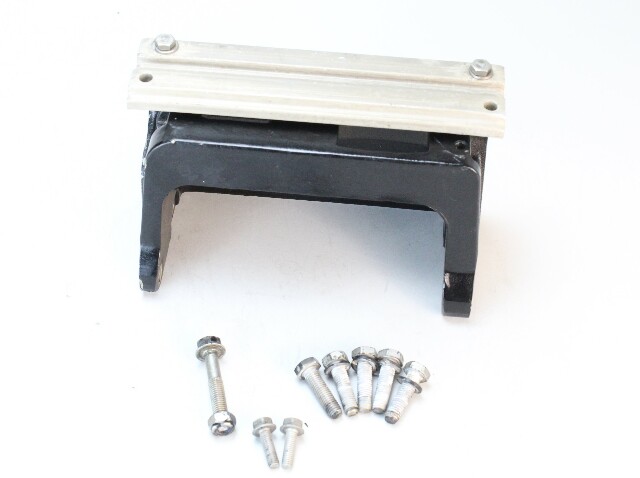 18486F5 Mercury 1987-1991 Anchor Bracket 30 35 40 45 50 55 60 HP