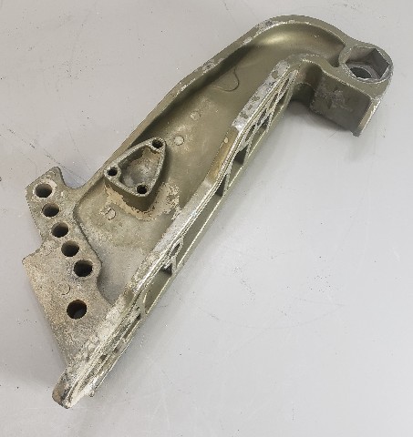 317737 Johnson Evinrude 1973-1977 STBD Transom Bracket 65 70 75 85 115 135 HP