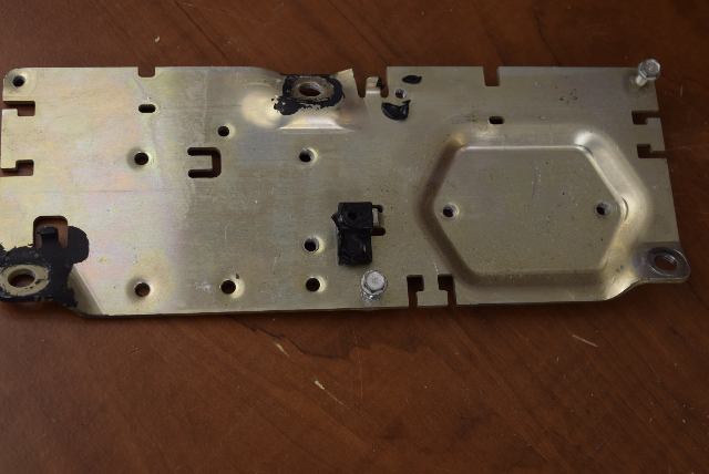 8212282 Mercury Mariner 1994-2001 Solenoid Mounting Plate 200 225 250 HP