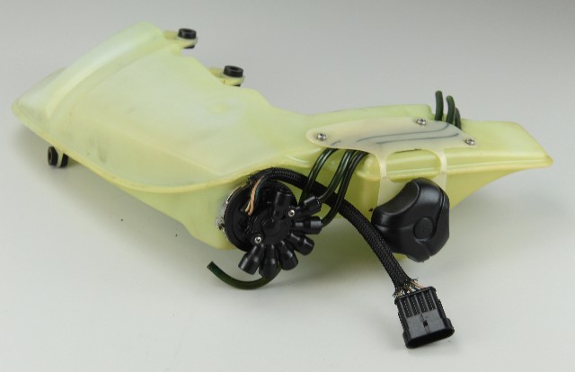 350794 5007588 Evinrude Johnson 2008-2010 ETEC Oil Tank & Pump 75 90 HP