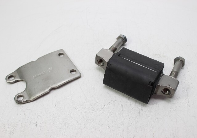 984468 Johnson Evinrude 1985-2016 Upper Rubber Mount W/ Cover 200 225 250 300 HP