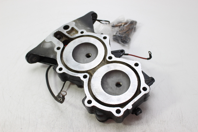 325603 Johnson Evinrude 1984-1988 Cylinder Head 40 HP 2 Cylinder w/ Hardware