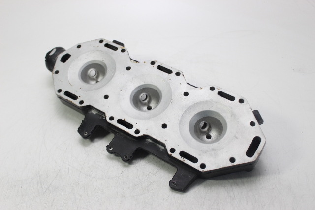 5001510 5000869 Evinrude Ficht 1999-2000 Starboard Cylinder Head 200 225 250 HP