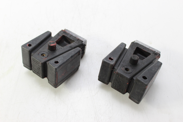 434632 Johnson Evinrude 1981 & Up Lower Rubber Mount Set 90-235 HP V4 V6