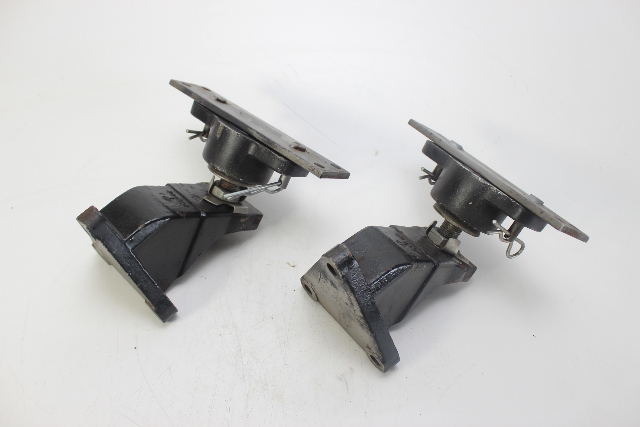 79550A1 18645T MerCruiser Front Engine Mount Bracket Set 4.3 5.0 5.7L 1982-1998