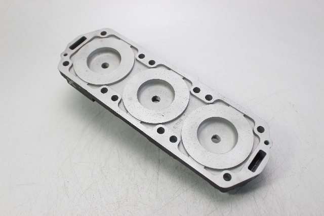 18789-C2 Mercury V6 2.5L Cylinder Head - Sold by Casting Number, Match Yours
