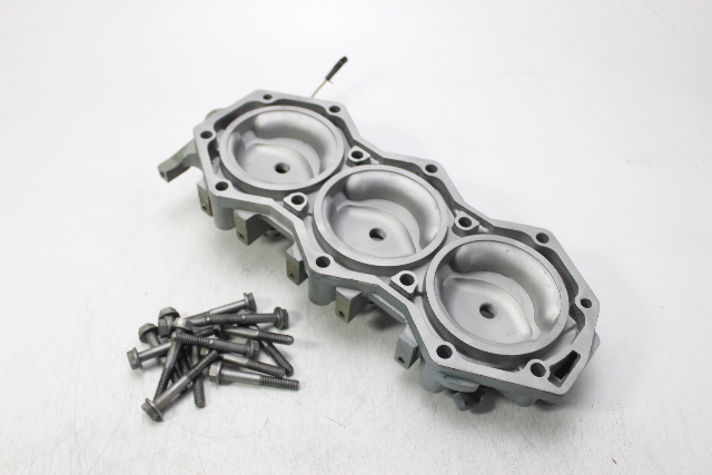 329772 Johnson Evinrude 1983-1985 Port Cylinder Head Cover & Bolts 150 HP V6