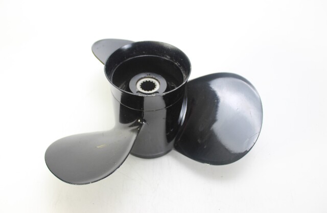 48-74872A4 15 x 17 Aluminum Propeller Mercury MerCruiser 15 Spline 6 MO WARRANTY