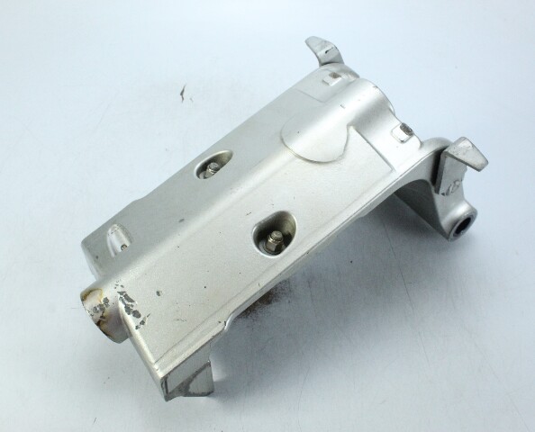 Honda 1999 2000 - 2006 Swivel Case Bracket 75 90 115 130 HP 4 Stroke 3 Cylinder