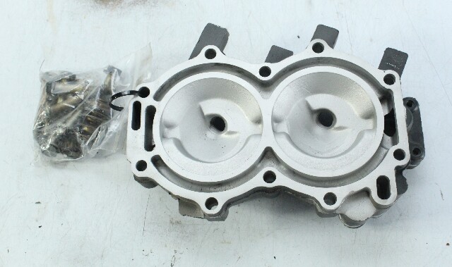 Johnson Evinrude 1979 1980 1981 - 2004 Cylinder Head W/ Cover 20 25 30 35 HP