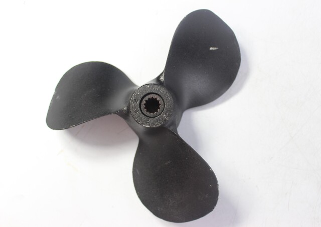 J/E Michigan Wheel 9 X 9 1978 - 1996 Propeller 14 - 28 HP 6 MONTH HUB WARRANTY