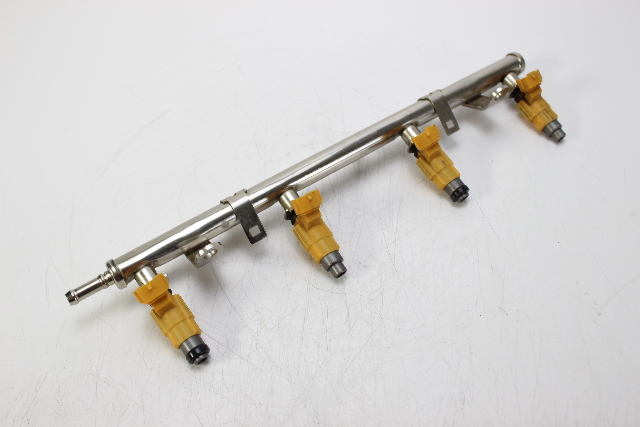 63P-13761-00-00 Yamaha F150 OEM Fuel Rail & Injectors 150 HP 65 Hrs 1 YEAR WTY