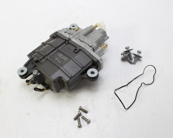 15600-92J50 15600-92J20 Suzuki 2018-2019 Vapor Separator w/ Pump 100 115 140 HP