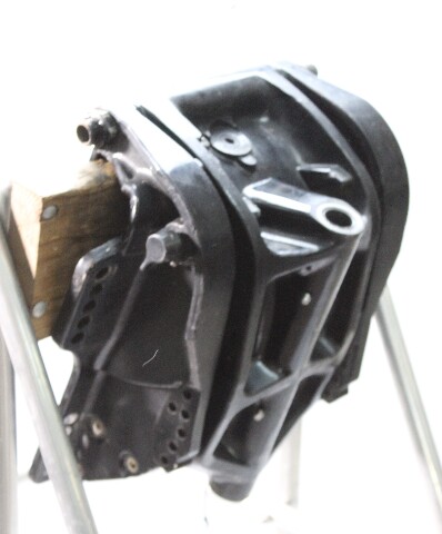 822863A1 Mercury 1991 & Up Swivel Bracket 50 55 60 HP 3 Cyl