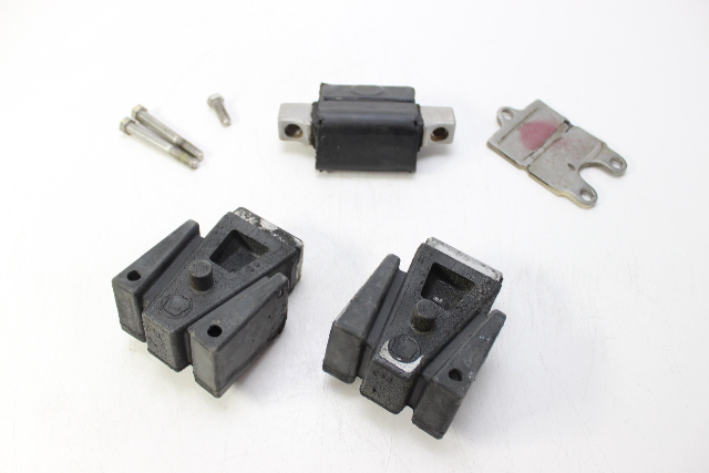 434632 395755 Johnson Evinrude 1981 & Up Upper & Lower Mounts 90-235 HP V4 V6