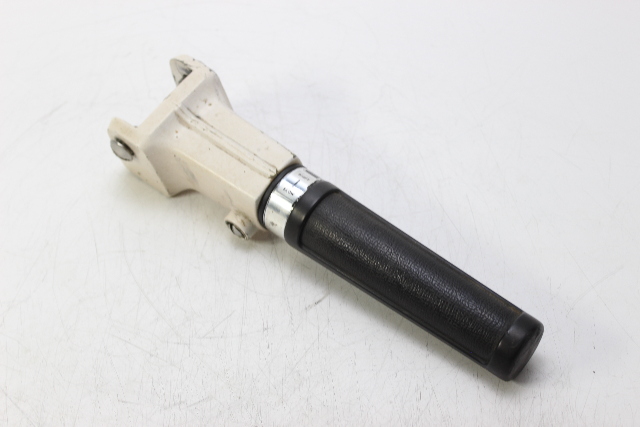 F525688 Chrysler 1978 - 1985 Steering Tiller Handle 7.5 HP 2 Cylinder