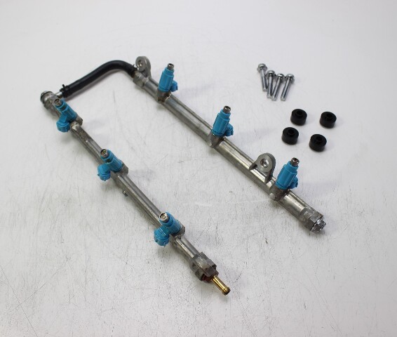 15751-93J00 Suzuki 2004-2011 Fuel Rail Pipe W/ Injectors DF 200 225 250 HP