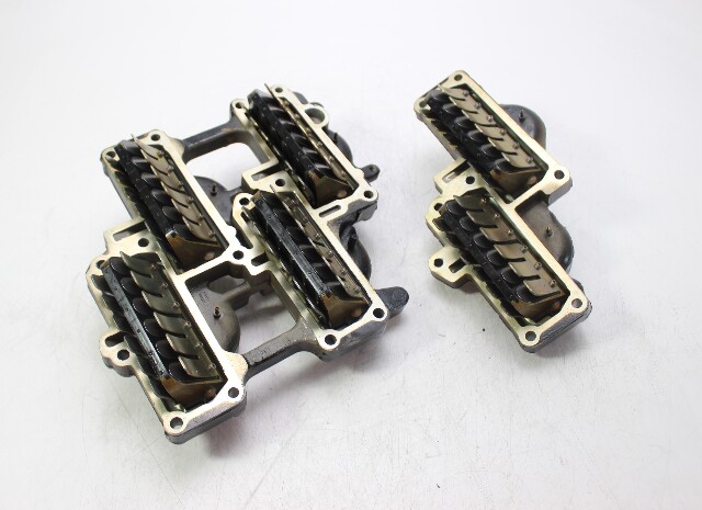 435603 435604 Johnson Evinrude 1991-2006 Intake Manifold w/ Reeds 185 200 225 HP