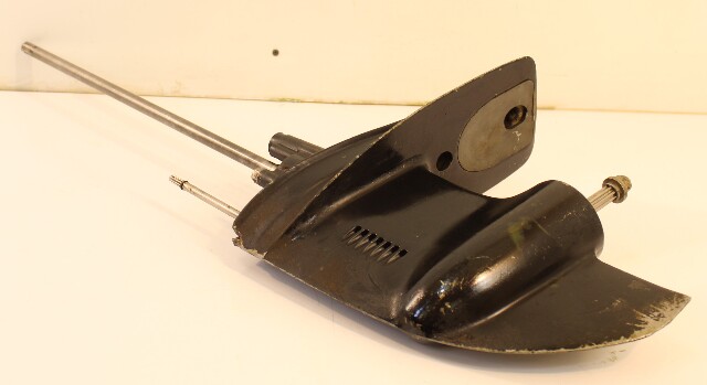 1970 - 1972 1973 1974 1975 1976 1977 Mercury 15" Lower Unit 20 (200) HP 2 Stroke