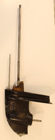 1970 1971 1972 1973 1974 - 1977 Mercury 20" Long Lower Unit 20 200 HP 2 Stroke