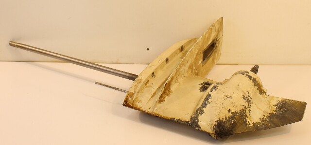 1972 1973 1974 1975 Chrysler 20" Long Lower Unit 85 100 105 HP 3 Cylinder 2 Str