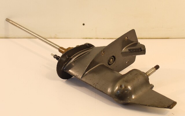 1977 1978 1979 1980 1981 1982 - 1987 Yamaha Mariner 15" Lower Unit 8 HP 2-Stroke